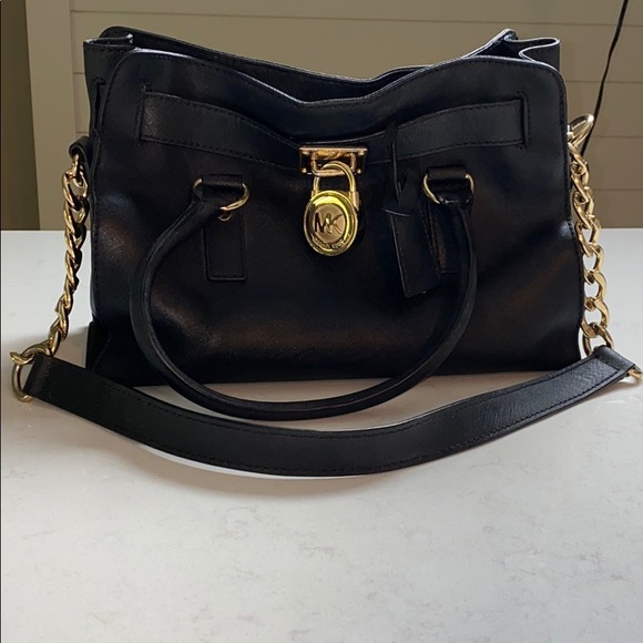 Michael Kors Bags Michael Kors Leather Purse With Lock And Key